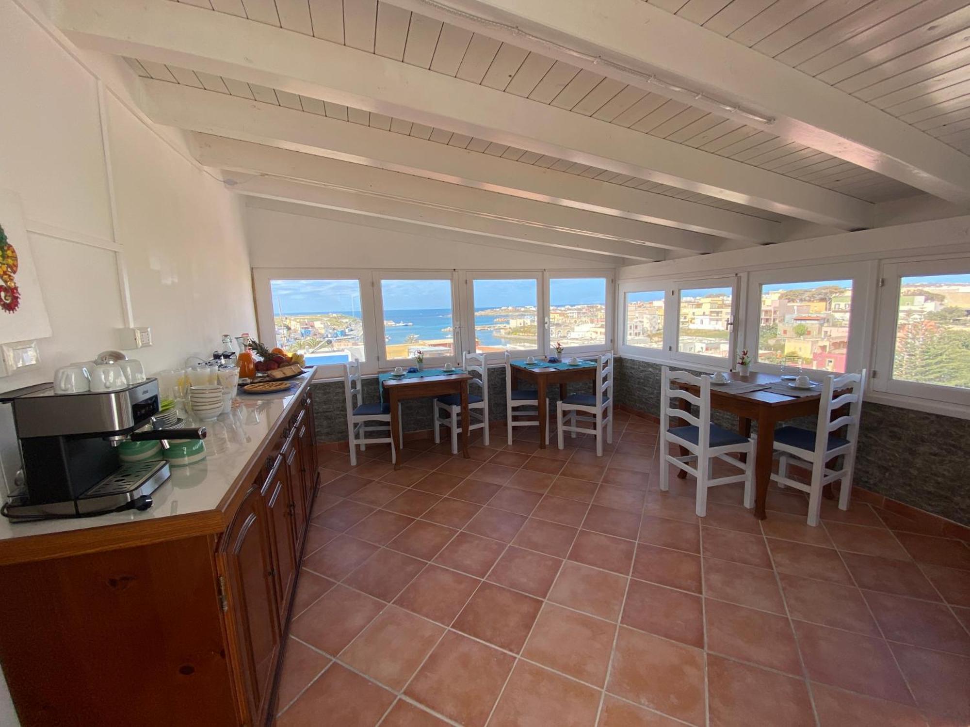 L'Olimpo Sul Mare Acomodação com café da manhã Lampedusa Exterior foto